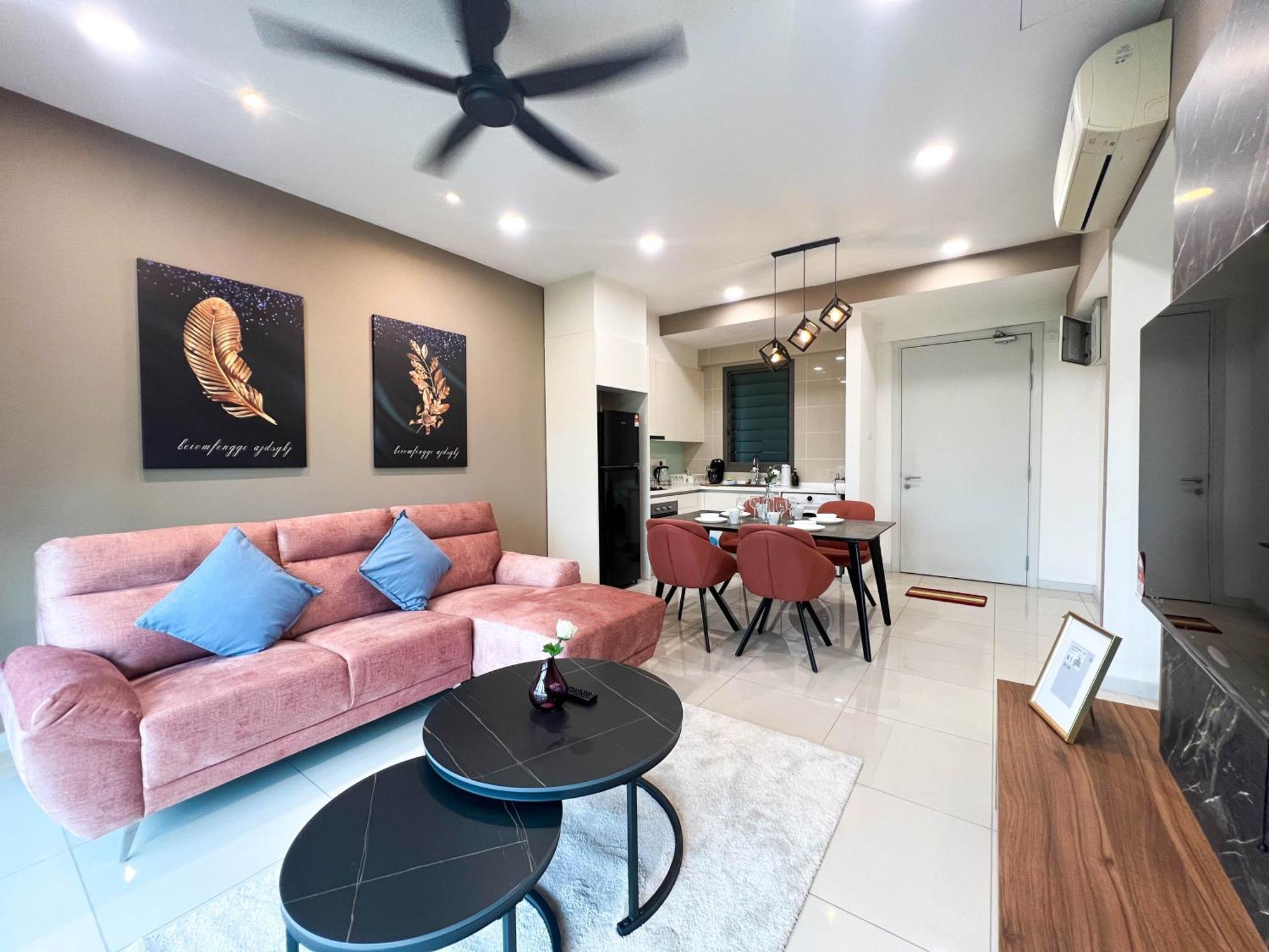 Iskandar Residence By Rr Jbcity Нусаджая Екстериор снимка