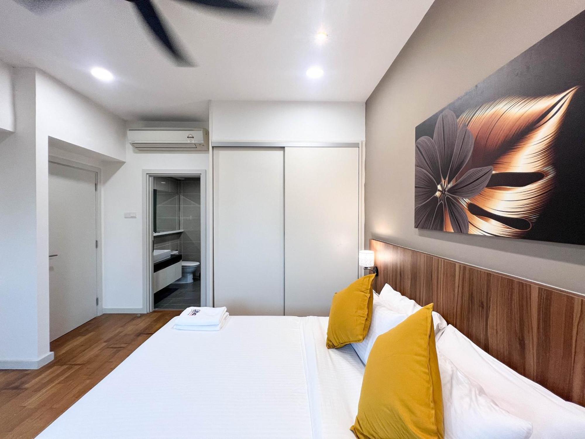 Iskandar Residence By Rr Jbcity Нусаджая Екстериор снимка